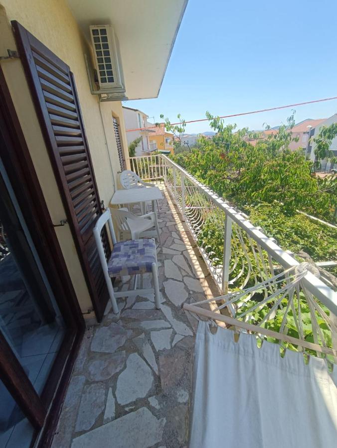 Tribunj Apartmani Exterior foto