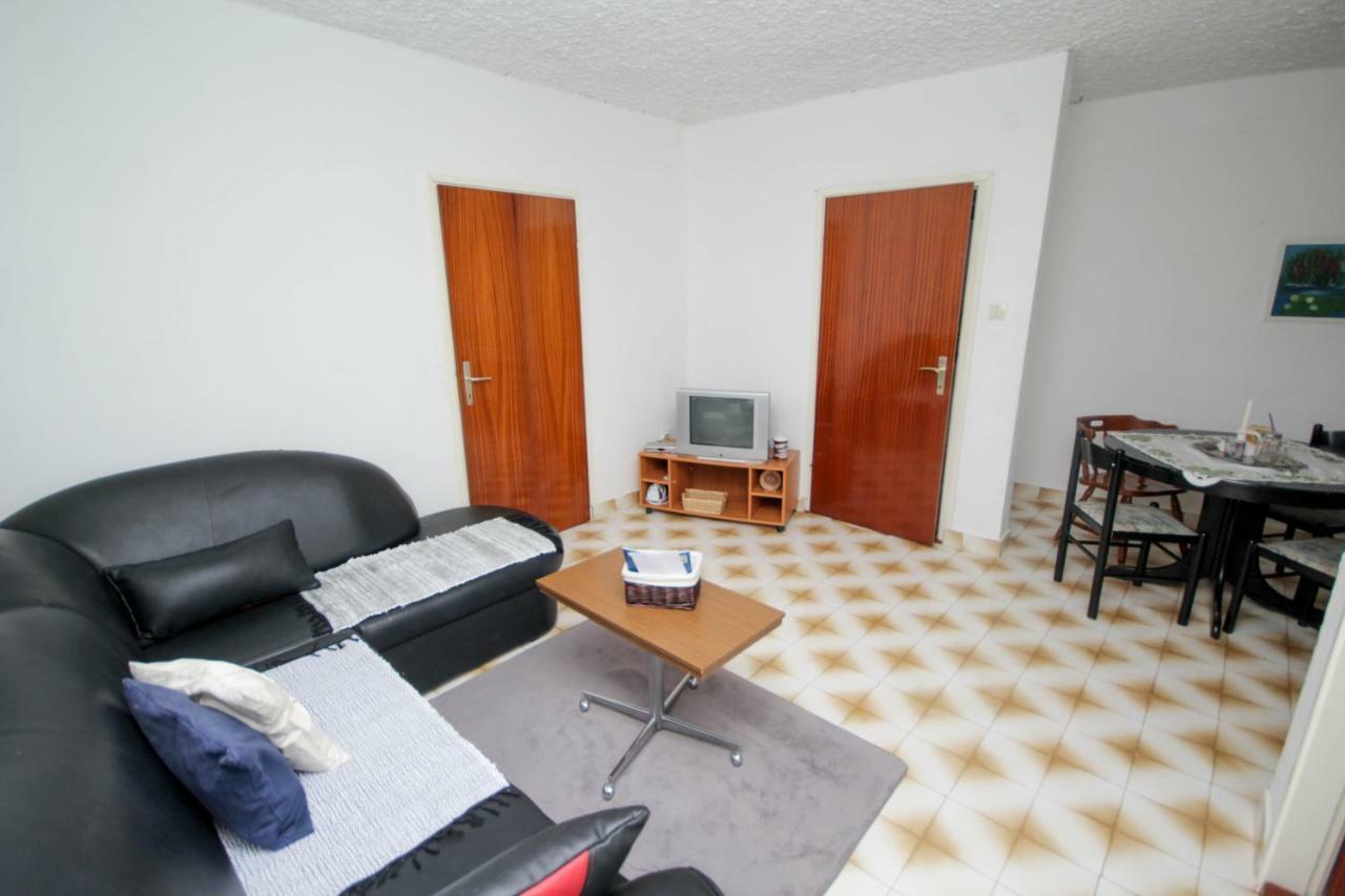 Tribunj Apartmani Exterior foto